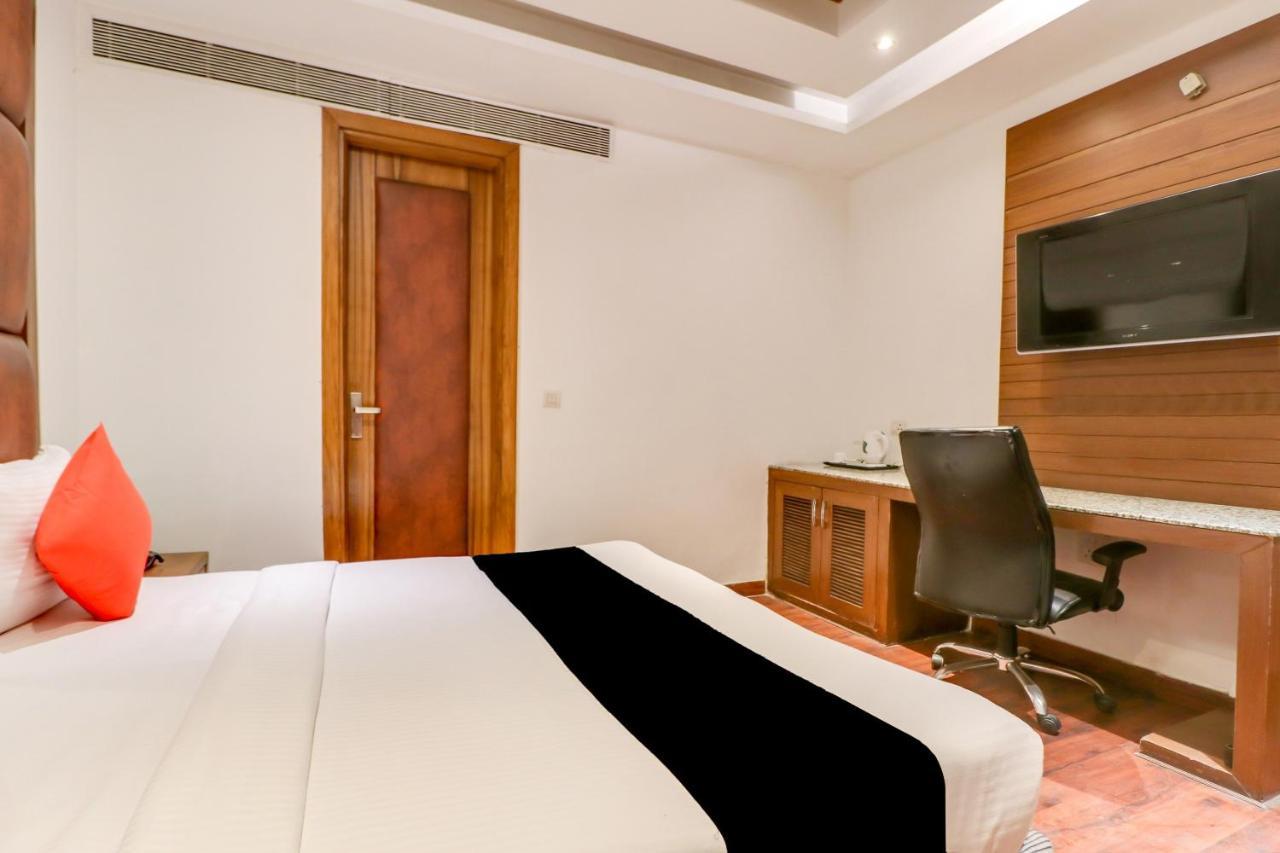 Townhouse 939 Hotel Gagan Inn Near Satyam Inox Patel Nagar Nové Dillí Exteriér fotografie
